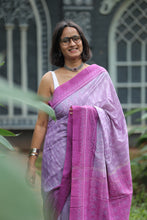 Load image into Gallery viewer, Purple Pink Sambalpuri Cotton Saree - Floral Ikat