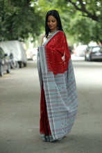 Load image into Gallery viewer, Wine Hibiscus - Cotton Phoda Kumbha Saree