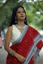 Load image into Gallery viewer, Wine Hibiscus - Cotton Phoda Kumbha Saree