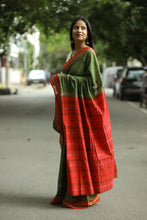 Load image into Gallery viewer, Deep mehendi Phoda Kumbha cotton saree made from 120s count mercerized cotton – Pasapali