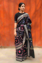 Load image into Gallery viewer, Mercerized cotton Sambalpuri saree in black with Pasapali and lotus motifs – Pasapali