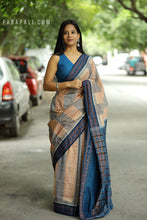 Load image into Gallery viewer, Teal blue Sambalpuri cotton saree with tiny buta and traditional fish-flower pallu – Pasapali