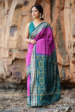 Load image into Gallery viewer, Plula motif pallu detail on Kumudini — GI certified Sambalpuri handloom mercerized cotton saree by Pasapali.