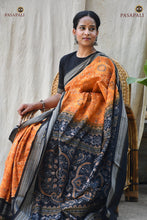 Load image into Gallery viewer, Kusumita black pallu pallu close-up — floral double ikat Sambalpuri Bandha cotton saree, Pasapali