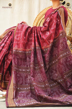 Load image into Gallery viewer, Mahalakshmi maroon Sambalpuri Bandha cotton saree full view — lotus & jhoti chitra body, Pasapali