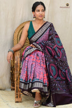 Load image into Gallery viewer, Phula chakra pallu close-up on Maitreyi Sambalpuri Bandha cotton saree — warp and weft ikat alignment visible | Pasapali