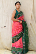 Load image into Gallery viewer, Rudraksha motif border close-up on Mangala Pink Sambalpuri Bandha handloom saree by Pasapali, Bhulia weavers