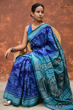 Load image into Gallery viewer, Neelmayi Blue Sambalpuri Handloom saree — drape detail showing jhoti phula pallu and Rudraksha border by Pasapali