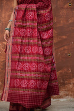 Load image into Gallery viewer, Parampara — flat lay of maroon Sambalpuri Bandha mercerized cotton saree with flower pallu Pasapali