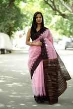 Load image into Gallery viewer, Komalika- Pink Phoda Kumbha Saree with temple Border & Fish Ikat Pallu – Pasapali