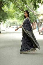 Load image into Gallery viewer, Black Bandha Sambalpuri Saree with Jhuti Chakra Motifs – Pasapali