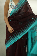 Load image into Gallery viewer, Teal Tara - Cotton Phoda Kumbha Sambalpuri Saree with Fish & Flower Ikat Pallu