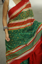 Load image into Gallery viewer, Haripriya - Sambalpuri Saree with Mini Phool Buti & Petal Motif