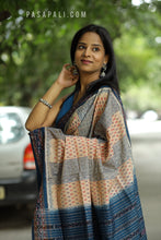 Load image into Gallery viewer, Tarangini - Cotton Sambalpuri Saree with Jhuti Motifs & Ikat Border – Pasapali