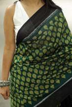 Load image into Gallery viewer, Banaja Rekha – The Dark Green Leaf Saree
