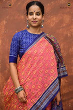 Load image into Gallery viewer, Sharmila blue pallu close-up showing all-over geometric flower patterns in Sambalpuri Bandha double ikat, Pasapali