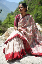Load image into Gallery viewer, Vanajyoti full saree view — authentic Kotpad handloom in beige and deep red, Pasapali Odisha