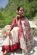 Load image into Gallery viewer, Vanajyoti Kotpad saree texture — aal bark natural dye on Tussar Cotton Silk, Mirgan weavers Odisha, Pasapali
