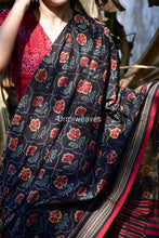 Load image into Gallery viewer, Elegant Laal Mandaar Sambalpuri Cotton Saree showcasing traditional Indian craftsmanship and vibrant colors