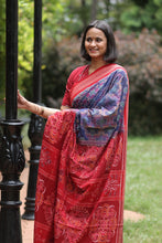 Load image into Gallery viewer, Blue handwoven Sambalpuri saree with heritage jhoti motifs, rudraksh border symbolism, and striking red pallu – Pasapali
