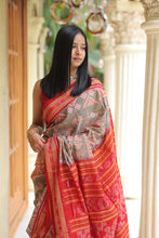 Load image into Gallery viewer, Pasapali authentic GI handloom saree featuring Duck motifs and Pasapali Ikat patterns in grey and maroon
