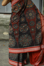 Load image into Gallery viewer, Black Sambalpuri Cotton Saree with Ikat Peacocks &amp; Instrument Motifs on Pallu – Pasapali

