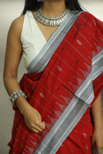 Load image into Gallery viewer, Pure mercerized cotton Phoda Kumbha saree handcrafted with fish motifs and diamond-patterned border
