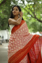 Load image into Gallery viewer, Authentic Sambalpuri saree in orange and white with Ikat floral pallu and leaf patterns
