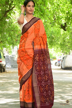 Load image into Gallery viewer, Pallu detail of orange Sambalpuri saree by Pasapali featuring traditional flower motif in deep maroon double ikat weave.
