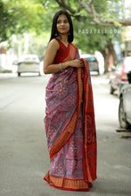 Load image into Gallery viewer, Baby pink Ikat Bandha saree with floral red pallu and fish motif border – Pasapali
