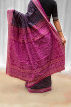Load image into Gallery viewer, Mercerized Cotton Sambalpuri Saree | Black Phula Jaal Motif with Magenta Pink Pallu | Pasapali
