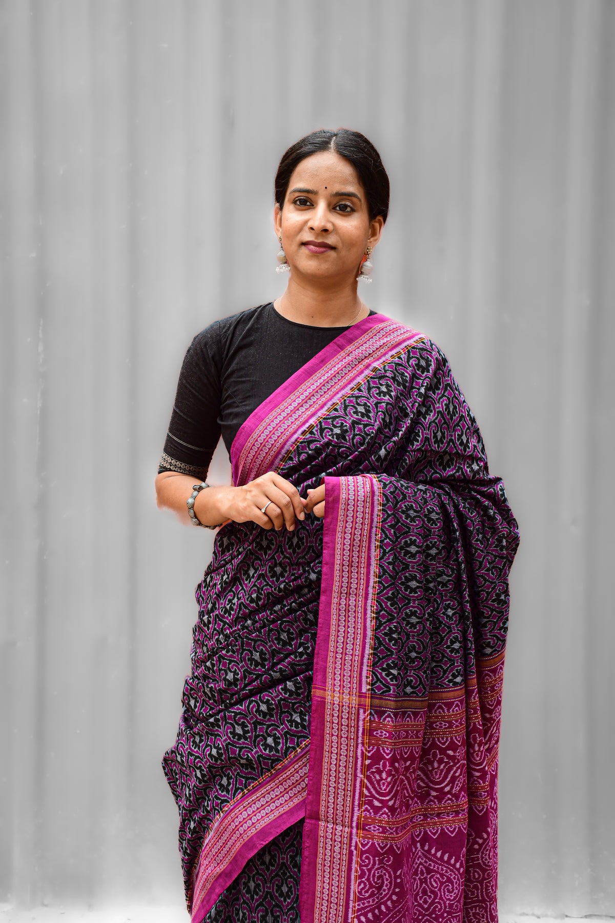 Mercerized Cotton Sambalpuri Saree | Black Phula Jaal Motif with Magenta Pink Pallu | Pasapali