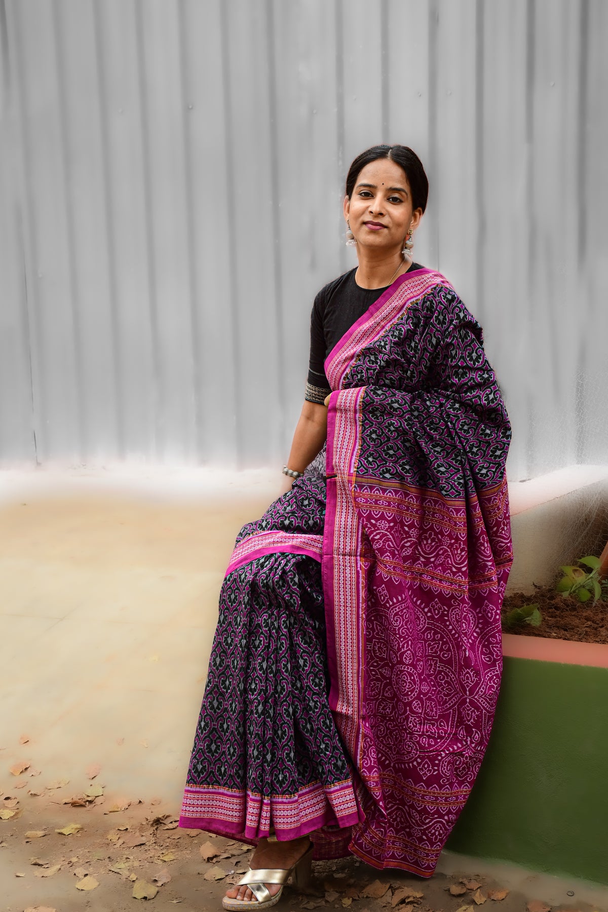 Mercerized Cotton Sambalpuri Saree | Black Phula Jaal Motif with Magenta Pink Pallu | Pasapali