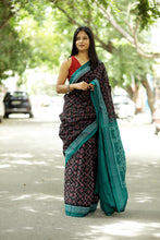 Load image into Gallery viewer, Handloom Sambalpuri Cotton Saree in Black with Green Checkered Border and Floral Pallu – Pasapali
