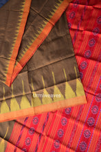 Load image into Gallery viewer, Sunhari : Phoda Kumbha Mulberry Silk Saree | - Pasapali
