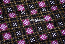 Load image into Gallery viewer, Close-up of mini pasapalli weave on cotton saree with purple border – authentic craftsmanship
