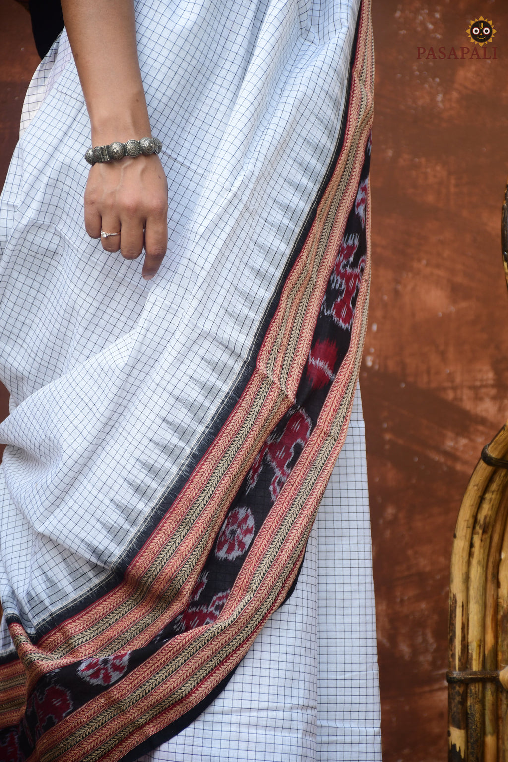 White Sambalpuri mercerized cotton saree Sachipar checks 