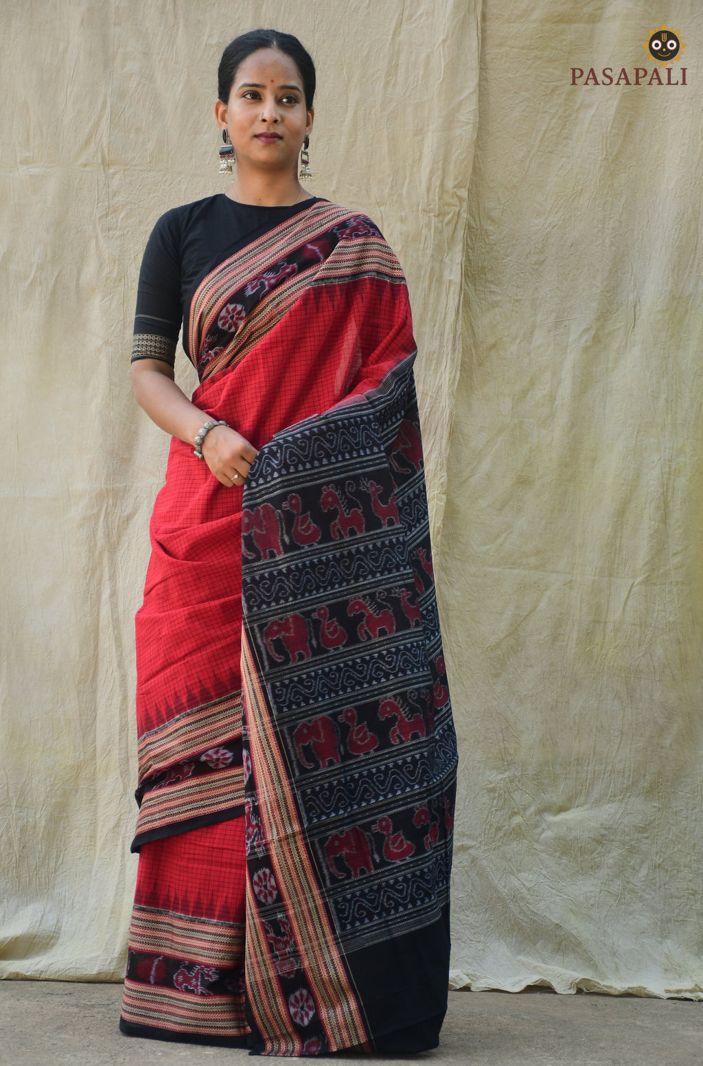 Red Sachipar with Black pallu with duck and elephant motifs — Sambalpuri Bandha ikat saree — Pasapali Odisha
