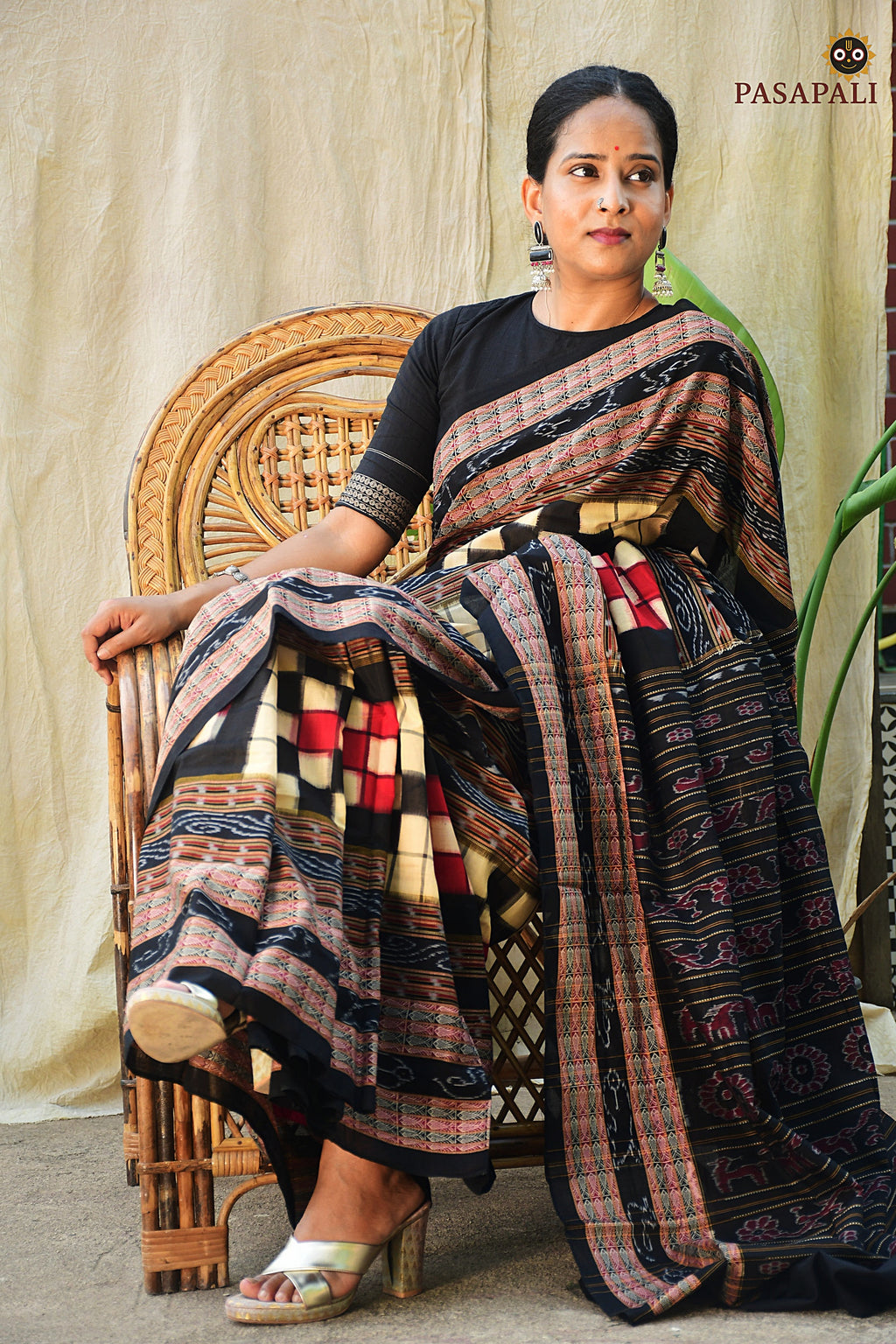Bichitrapuri Cream Sambalpuri Mercerized Cotton Saree | Pasapali