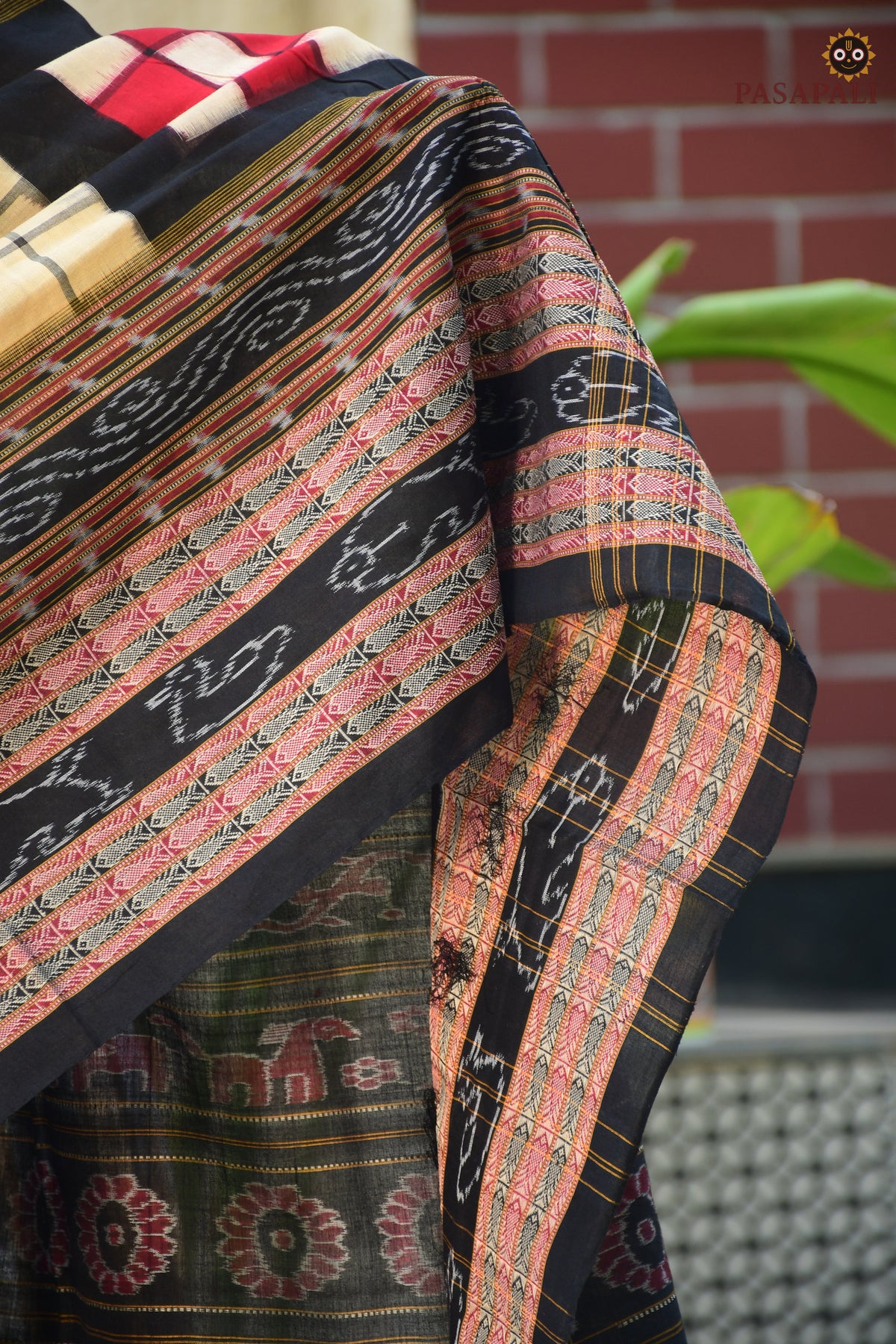 Bichitrapuri Cream Sambalpuri Mercerized Cotton Saree | Pasapali