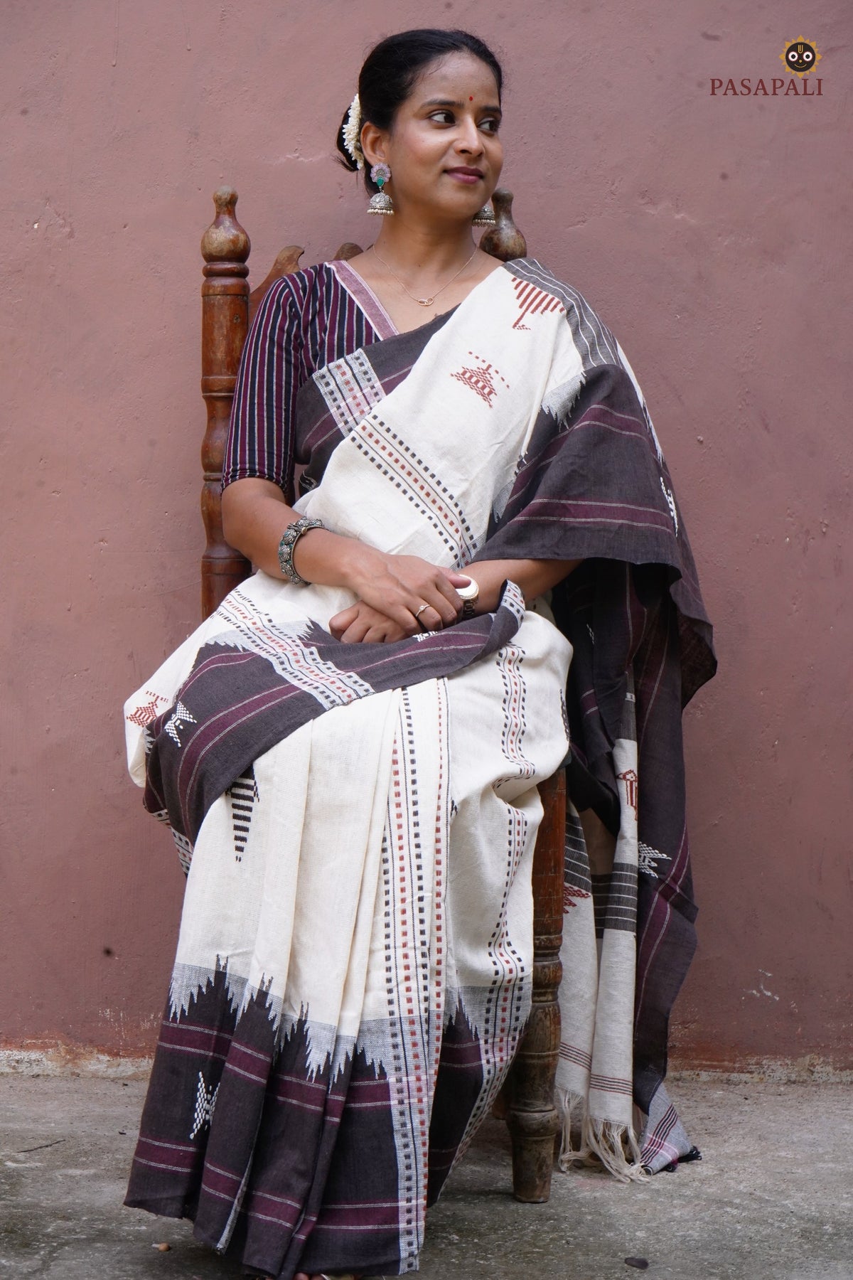 Aalraga Off-White Kotpad Handloom Cotton saree by Pasapali — full hero view with aal bark dyed brown tones