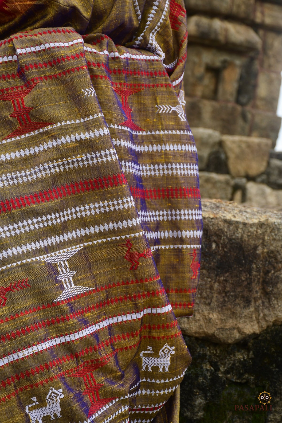 Macha and pharsa motif detail on Amalaki Kotpad saree — extra-weft tribal weaving, Odisha, Pasapali collection