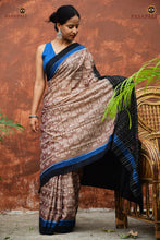 Load image into Gallery viewer, Chitralekha texture detail – mercerized cotton weave surface, authentic Sambalpuri handloom saree, Pasapali
