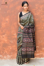 Chitrangada grey Sambalpuri Bandha mercerized cotton saree full view — fish border, phula chakra pallu, tribal body by Pasapali