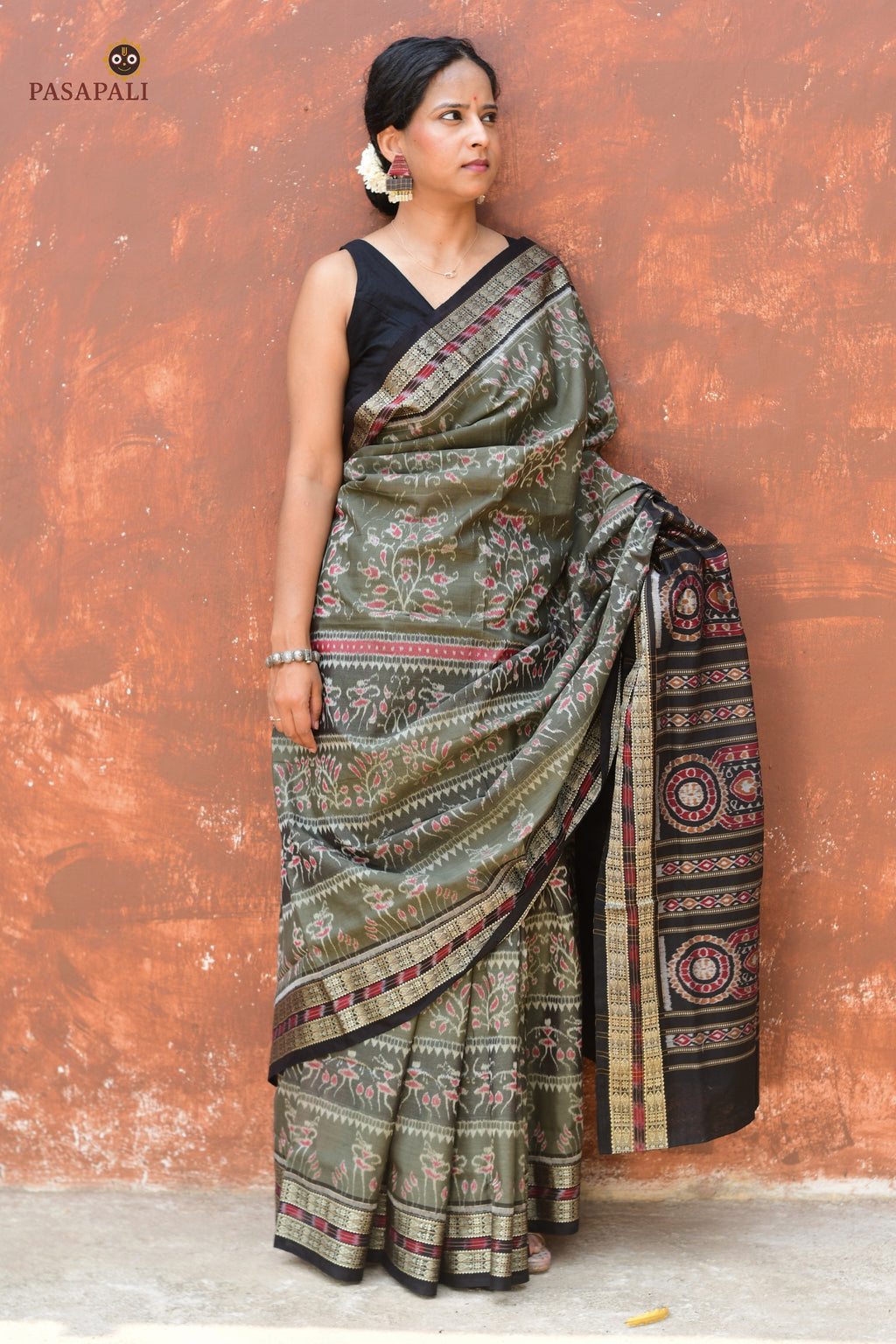 Chitrangada Sambalpuri cotton saree handloom drape view — grey mercerized cotton Bandha weave by Bhulia weavers, Pasapali