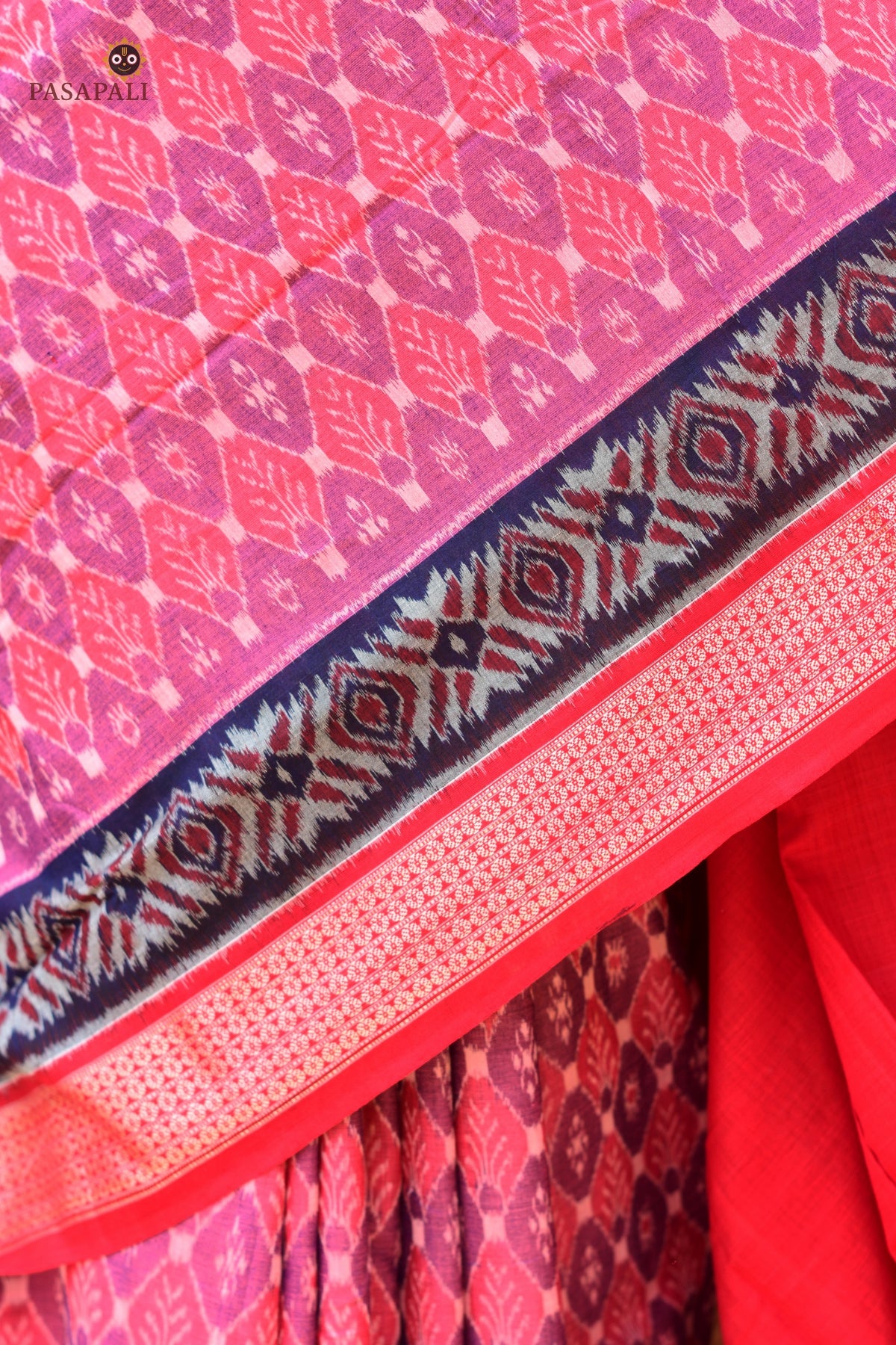 Rudraksha border motif close-up on Damayanti Sambalpuri cotton saree — Bhulia weavers Odisha, Pasapali