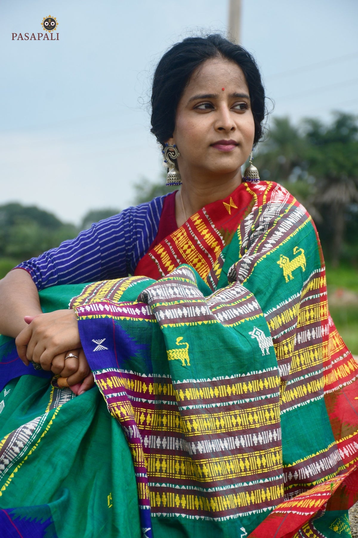 Deomali green Kotpad saree Tussar Cotton Silk full view, natural dye, tribal motifs by Mirgan weavers, Pasapali
