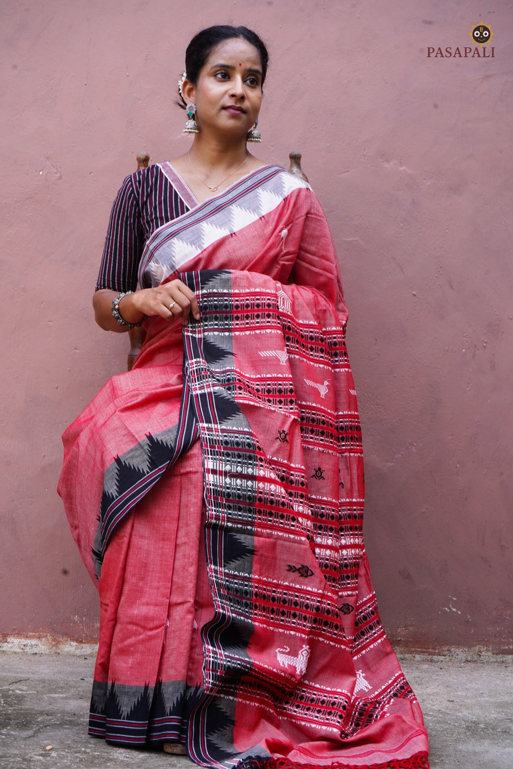 Dharani Kotpad saree Kumbha border — solid raised temple design, black secondary colour, multi-shuttle technique