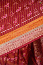 Load image into Gallery viewer, Harini GI certified Sambalpuri Bandha saree hero view — maroon mercerized cotton Pasapali
