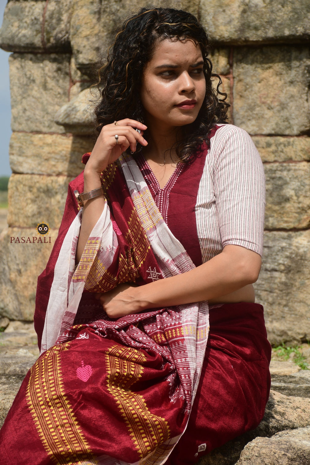 Kanan Maroon Kotpad handloom saree body weave — tribal macha pharsa motifs, organic vegetable dye, Pasapali